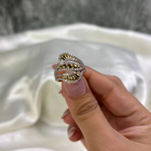 LADIES RING ( 18KT GOLD) - Image 3