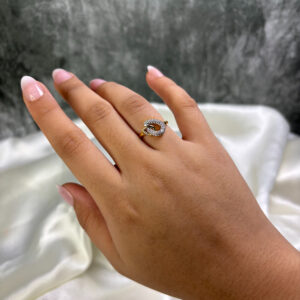 LADIES RING ( 18KT GOLD)