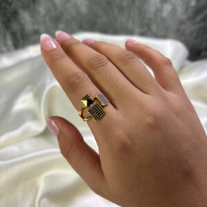 LADIES RING ( 18KT GOLD)