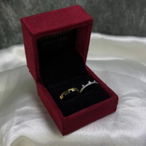 LADIES RING ( 18KT GOLD) - Image 2
