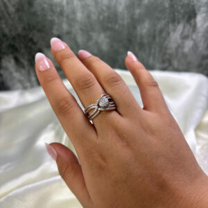 LADIES RING ( 18KT GOLD)
