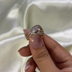 LADIES RING ( 18KT GOLD) - Image 3
