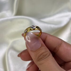 LADIES RING ( 18KT GOLD) - Image 3