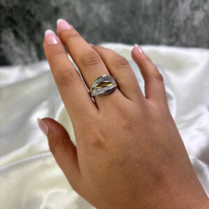 LADIES RING ( 18KT GOLD)