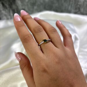 LADIES RING ( 18KT GOLD)